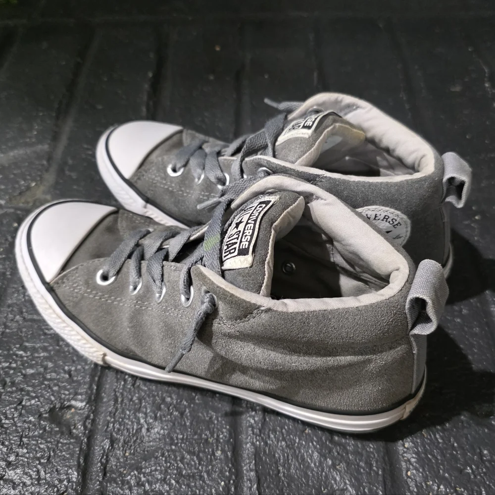 Converse Chuck Taylor All Star Street Mid, Junior Size 3